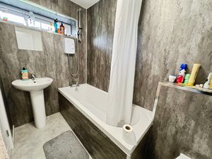 Bathroom- click for photo gallery